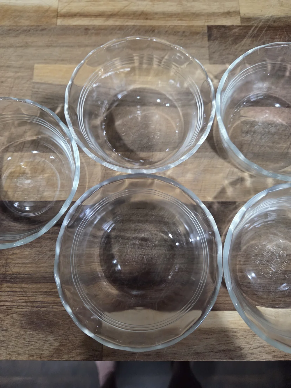 Set of 5 PYREX 463 Custard Cups Small Bowls Scalloped Edge 3 rings Vintage